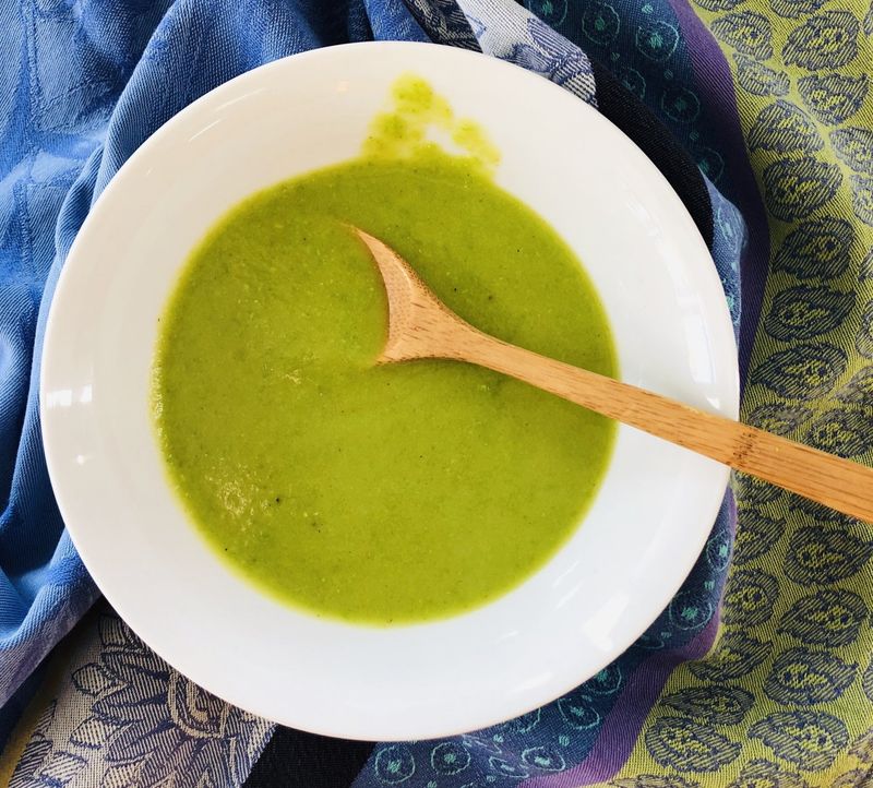 Velouté de pois verts au cari
