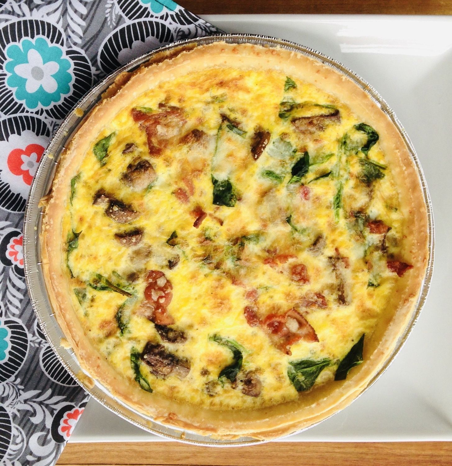 Quiche aux bacon, épinards, champignons et Gruyère