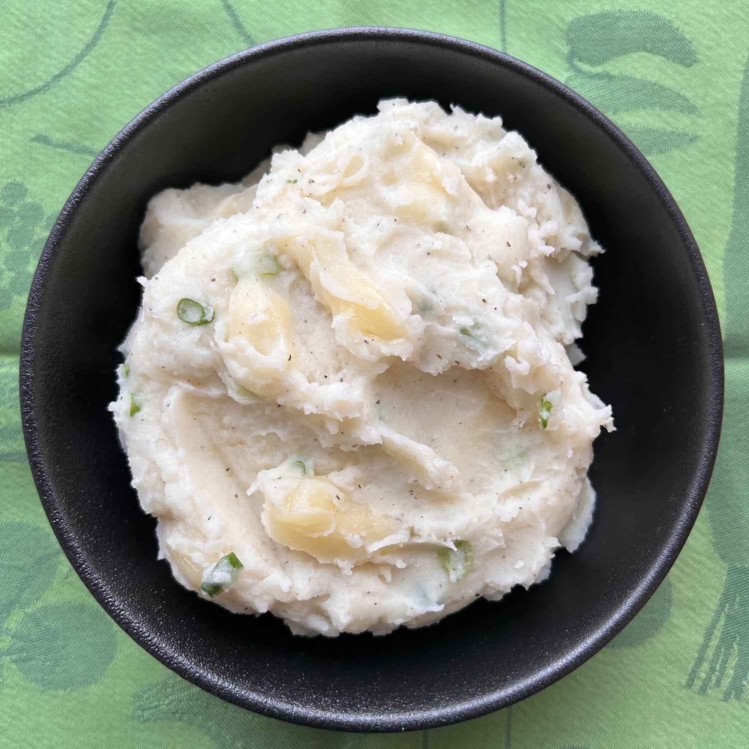 Purée de pommes de terre au fromage en grains et ail
