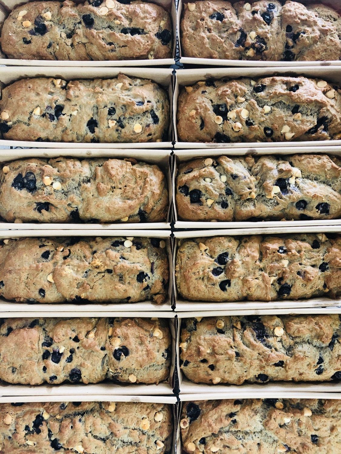 Pain aux bleuets, chou-fleur et chocolat blanc