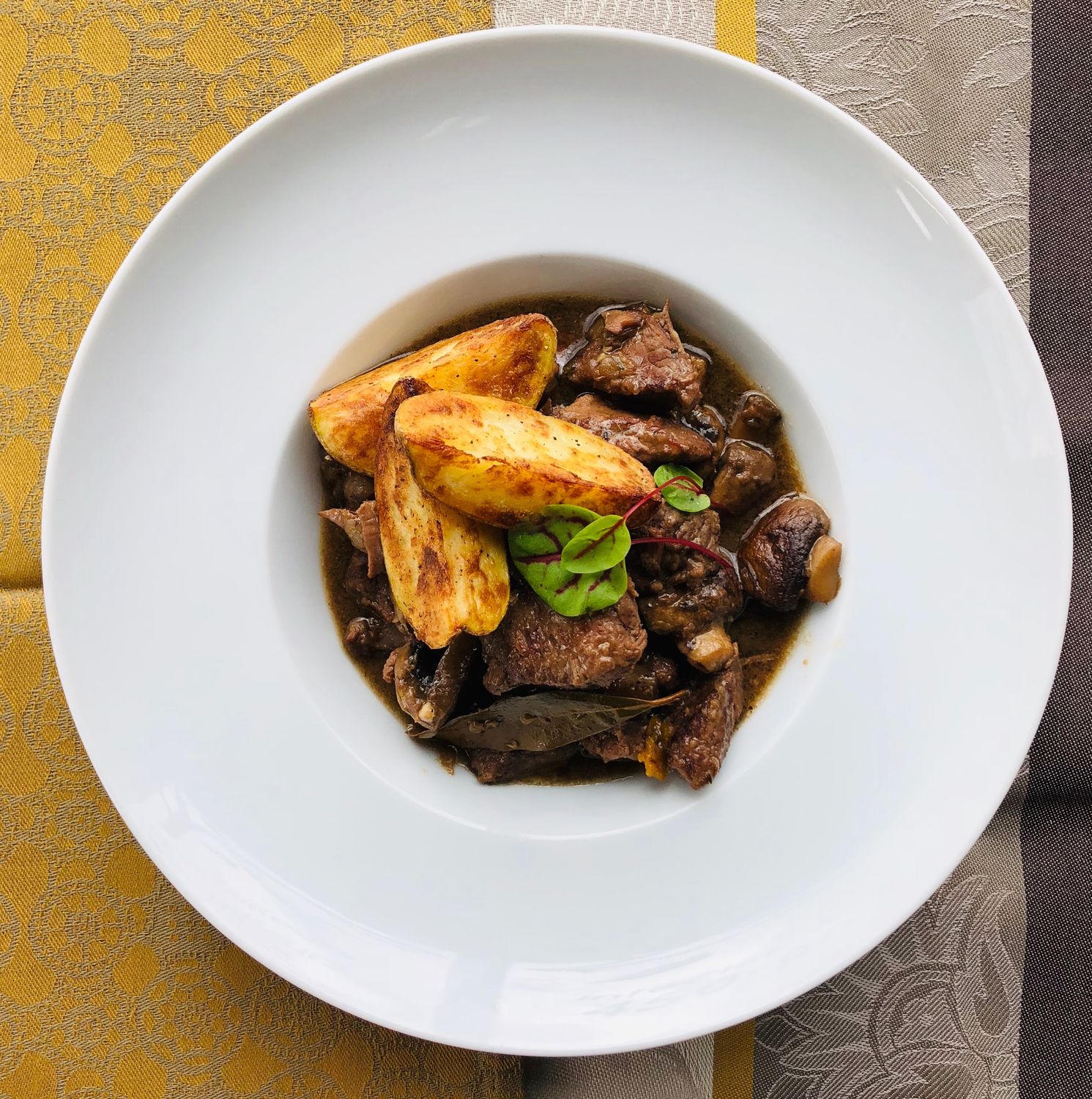 Boeuf Bourguignon (braisé, champignons, lardons), Size: 500gr