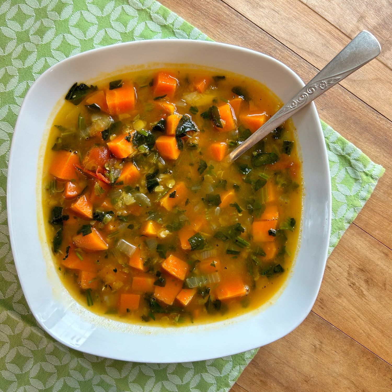 Soupe aux carottes, épinards, orge et lentilles corail, Size: 500ml