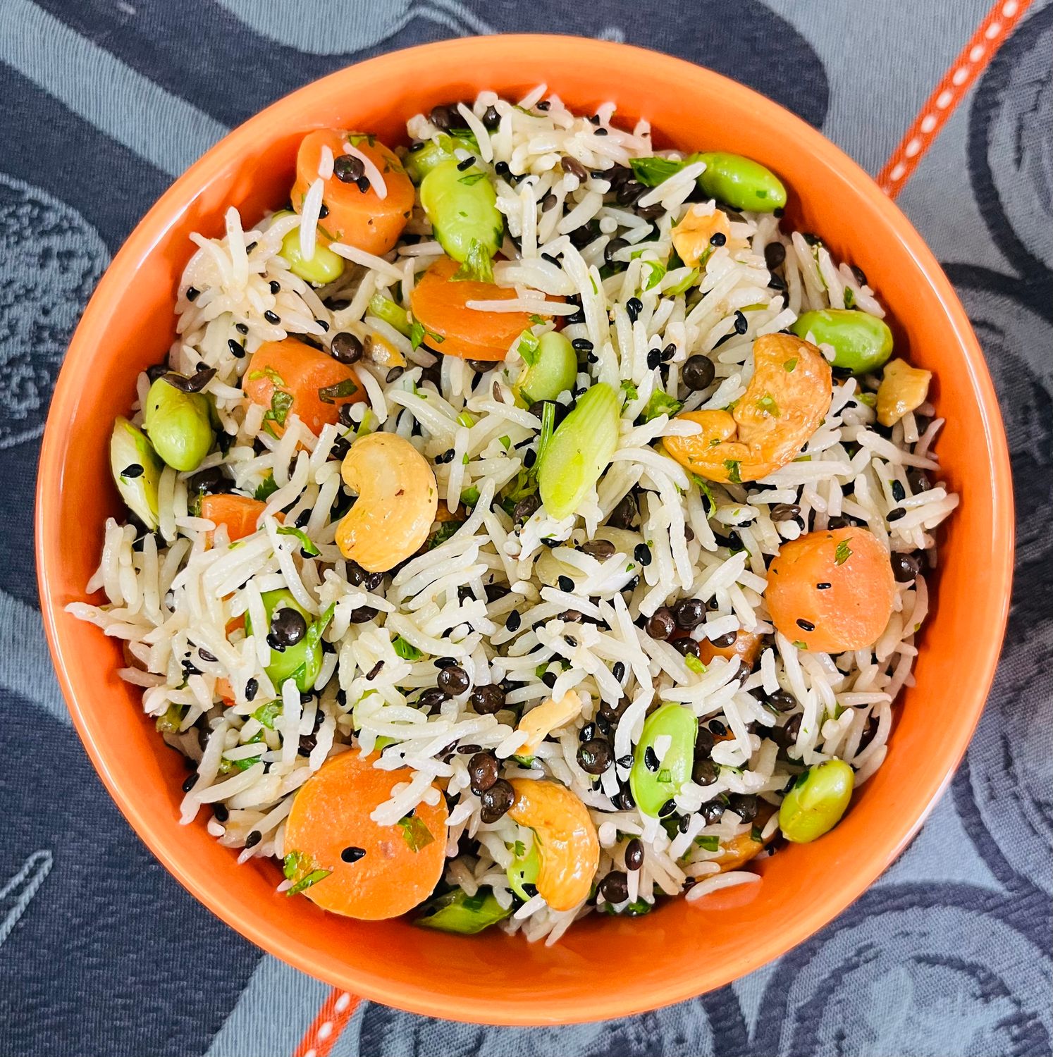 Salade de riz, lentilles bélouga, carottes et noix de cajou, Size: 500ml