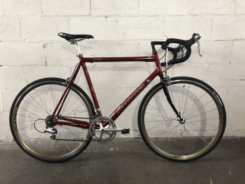 Cannondale R900 Bicycle