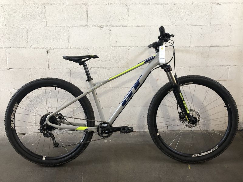 GT Avalanche Bicycle