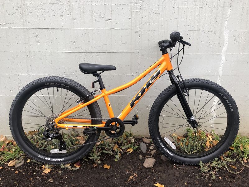 KHS Syntaur Plus Bicycle