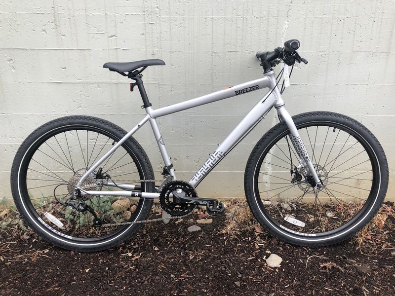 Breezer Midtown 1.5 Bicycle