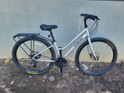 Trek Verve 2 Bicycle
