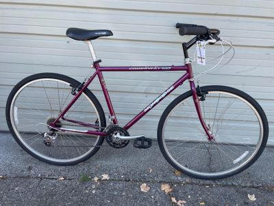 Mongoose Crossway 625 Bicycle