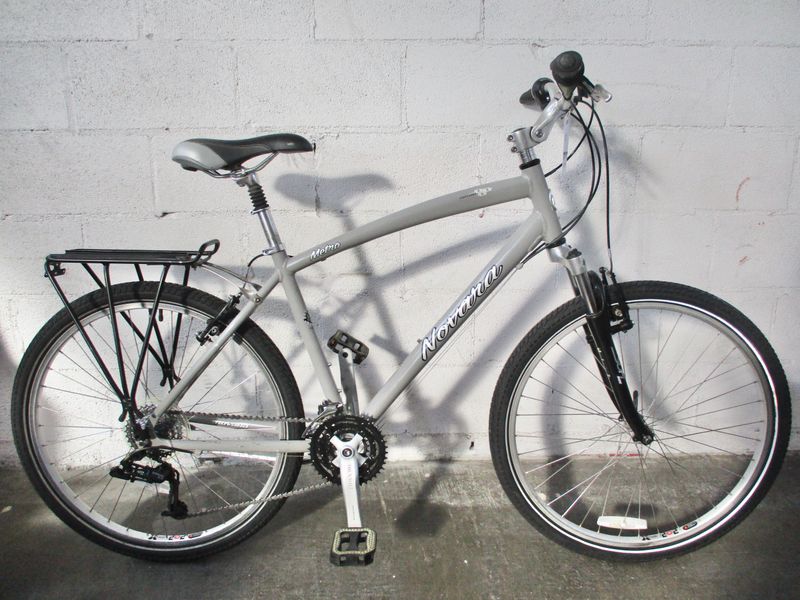 Novara Metro Bicycle