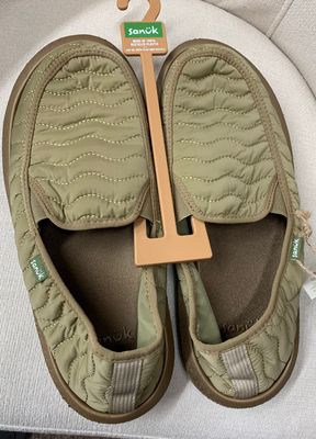 SANUK  S25  DONNY  QUILTED