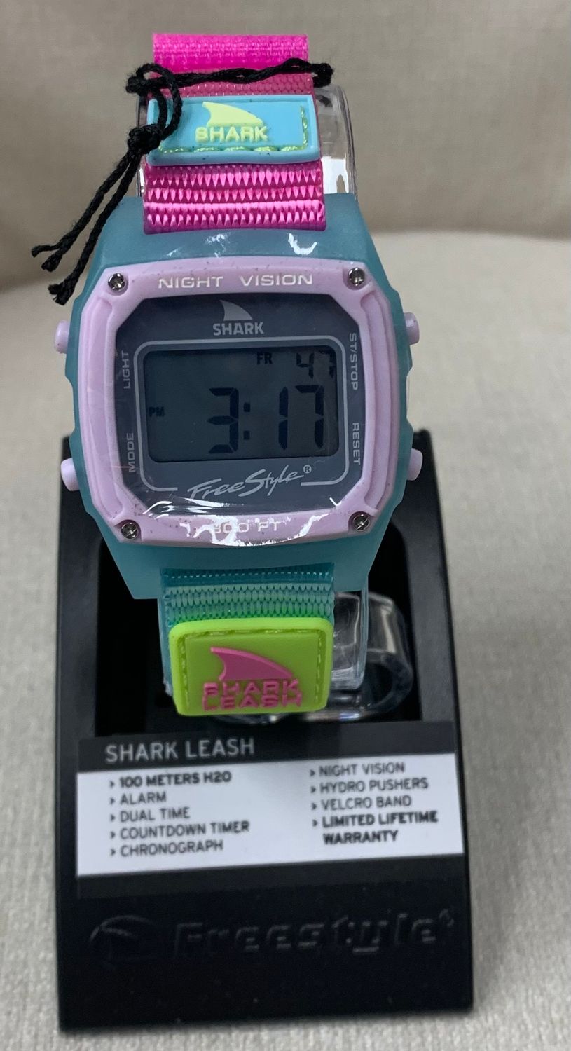 FS101220 SHARK CLSSC LSH SLUSHY