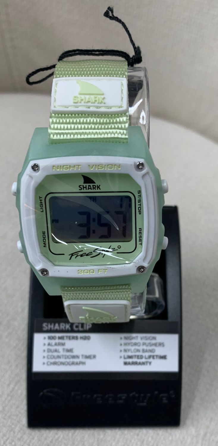 FS101195 SHARK CLSSC CLP LIME