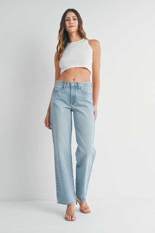Relaxed Straight