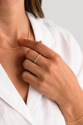 Minimal Necklace