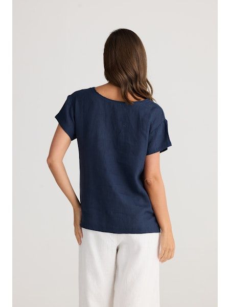 Captain Tee