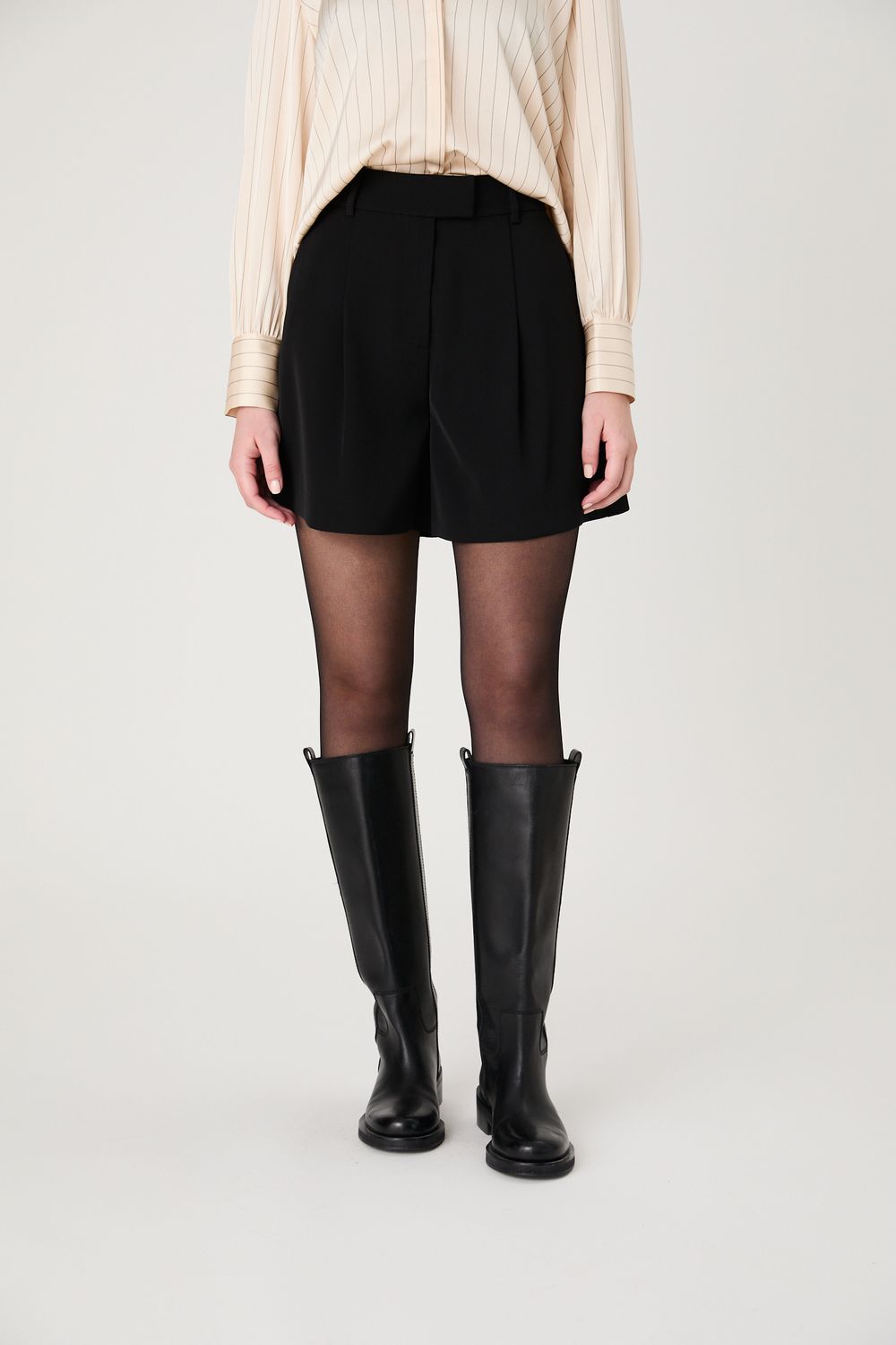 Harry Suiting Wide Leg Shorts