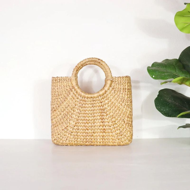 Straw Basket Tote