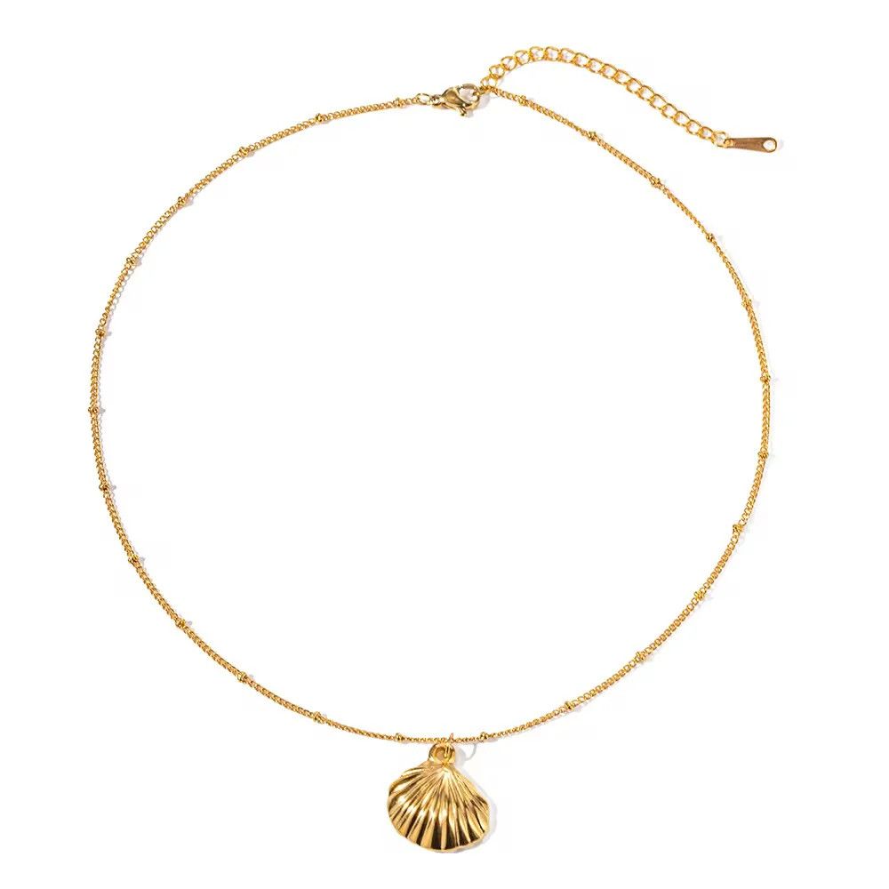 Lila Shell Necklace