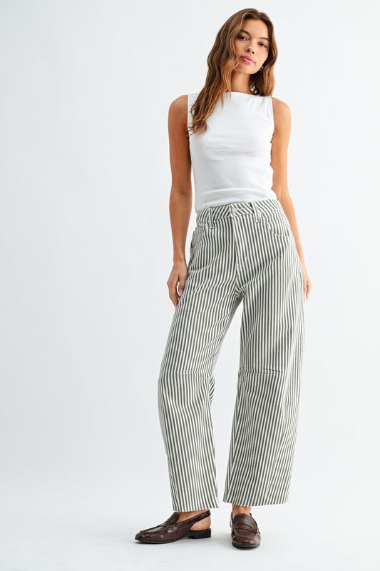 The Seamed Barrel Jean