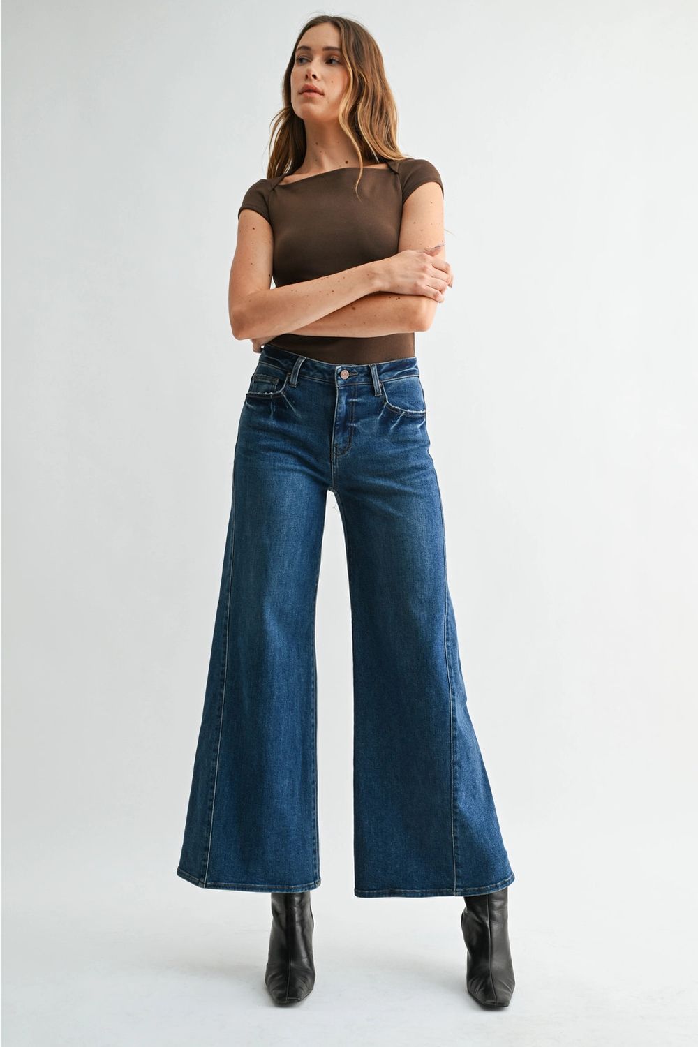 Super Wide Leg Twisted Seams Jeans