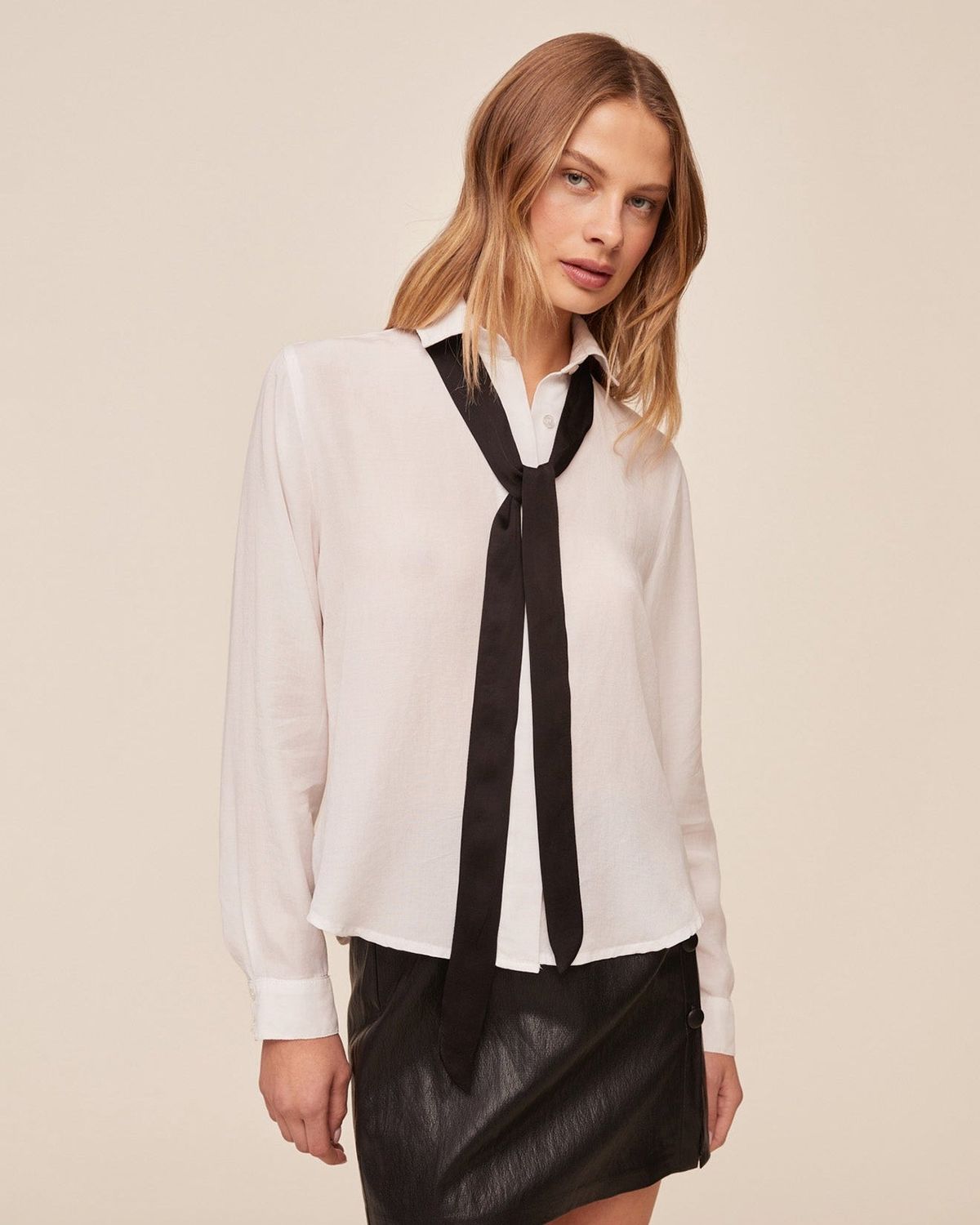 Long Sleeve Shirt w/Neck Tie