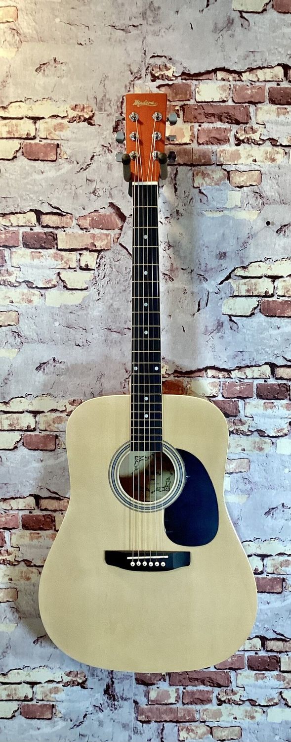 Student Acoustic Guitar (1/2, 3/4 or full size)