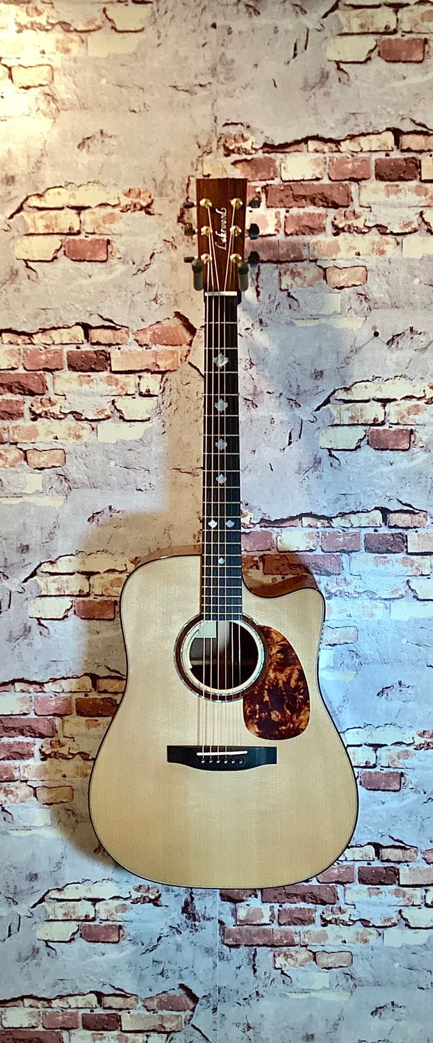 Lakewood Custom Shop D-32  pre owned