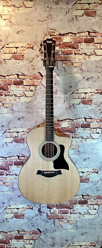Taylor 114ce Grand Auditorium - Pre owned