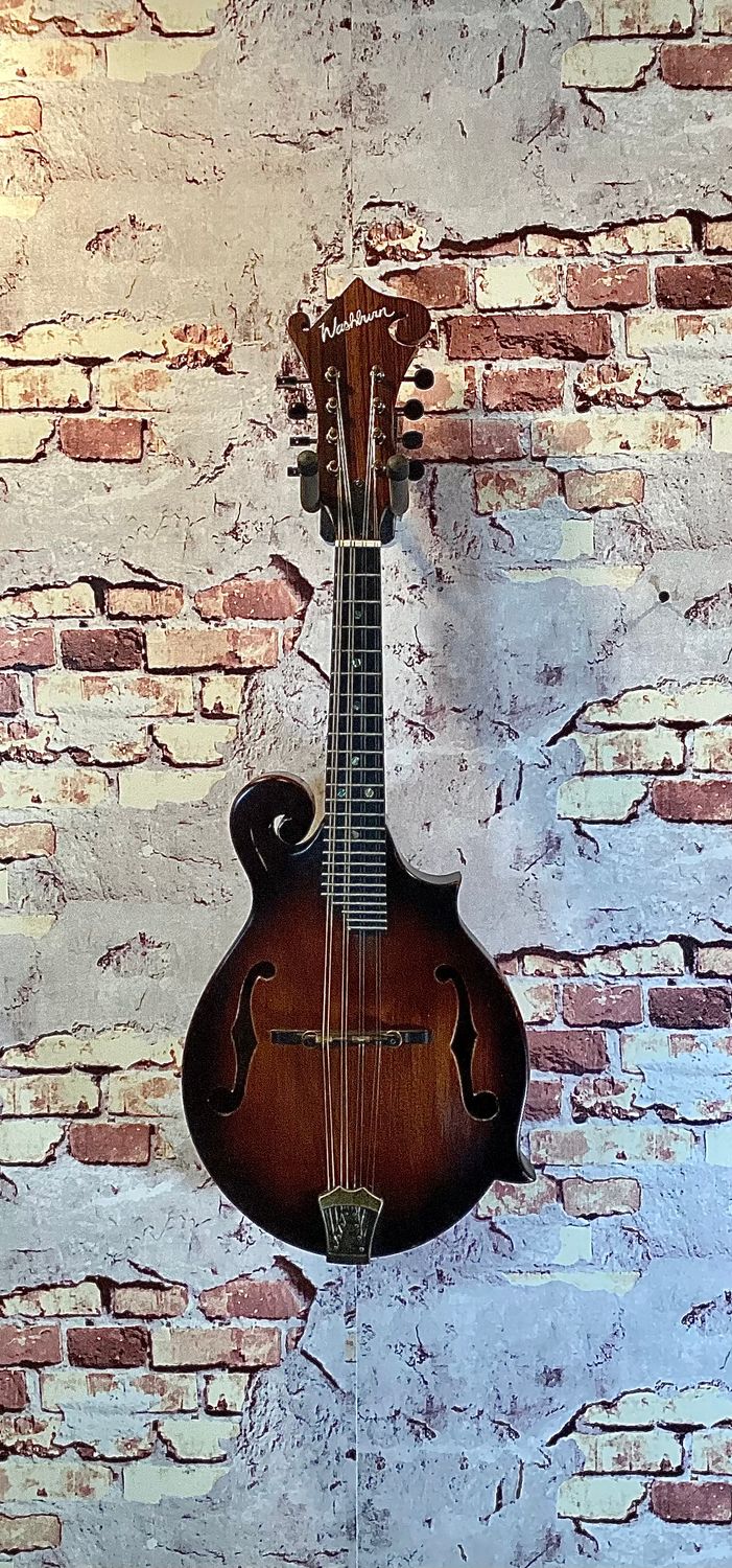 Washburn M108SWK Americana Series all-solid F-Style Mandolin - Pre Owned