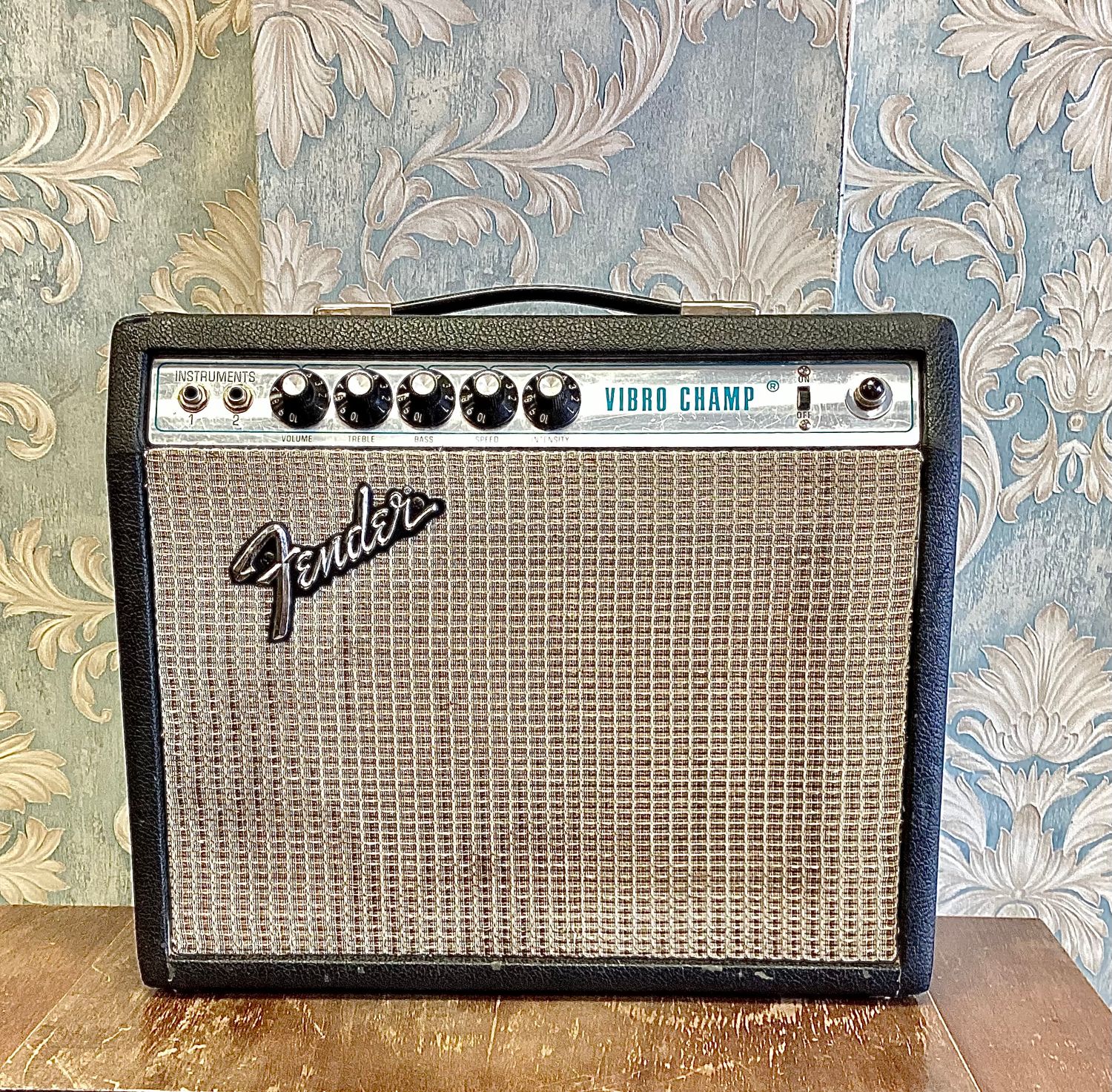 Fender Vibro Champ Silverface Guitar Amplifier 1974