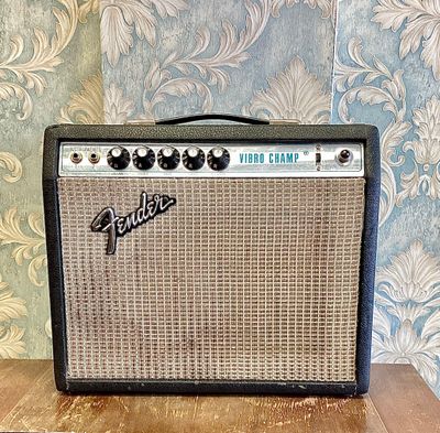 Fender Vibro Champ Silverface Guitar Amplifier 1974