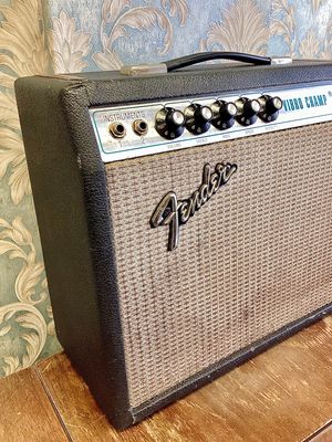 Fender Vibro Champ Silverface Guitar Amplifier 1974
