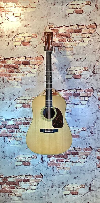 Martin D-28 - 2024