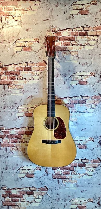 Martin D-18 1937 Authentic - 2010