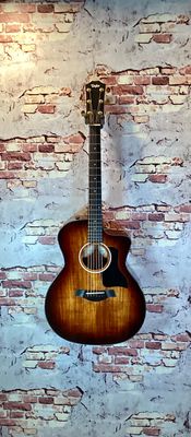 Taylor 224ce-KOA-DLX Grand Auditorium  - 2022