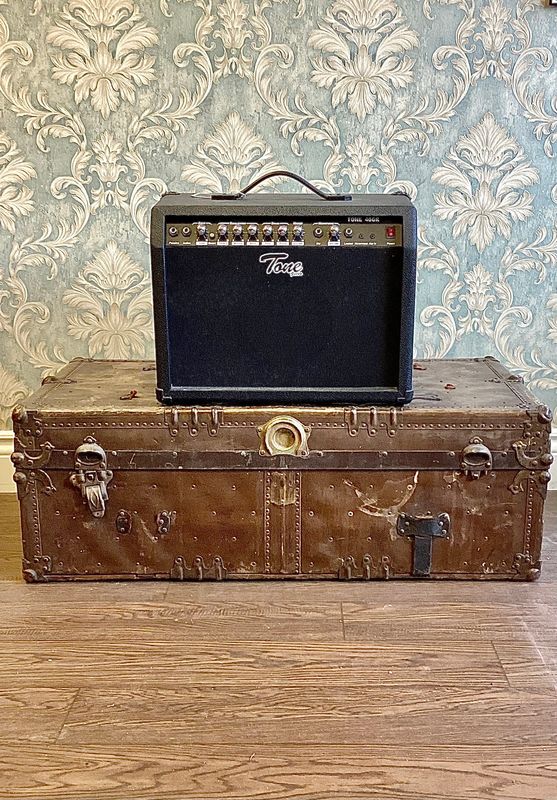 TONE 40GR - 40 WATT GUITAR AMPLIFIER