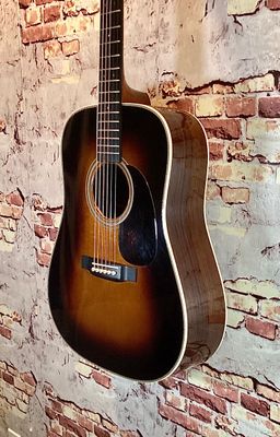 MARTIN HD28 1935 Sunburst Reissue - 2019