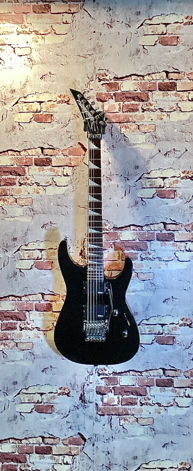 Jackson JS32R Dinky w/ Floyd Rose - 2010 ish