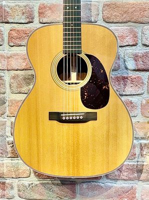 Martin OOO-28 Modern Deluxe 2024