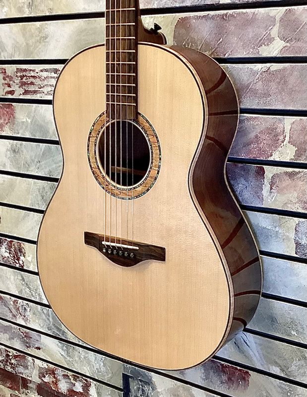 Blackwood Guitars Black Bear - 2025