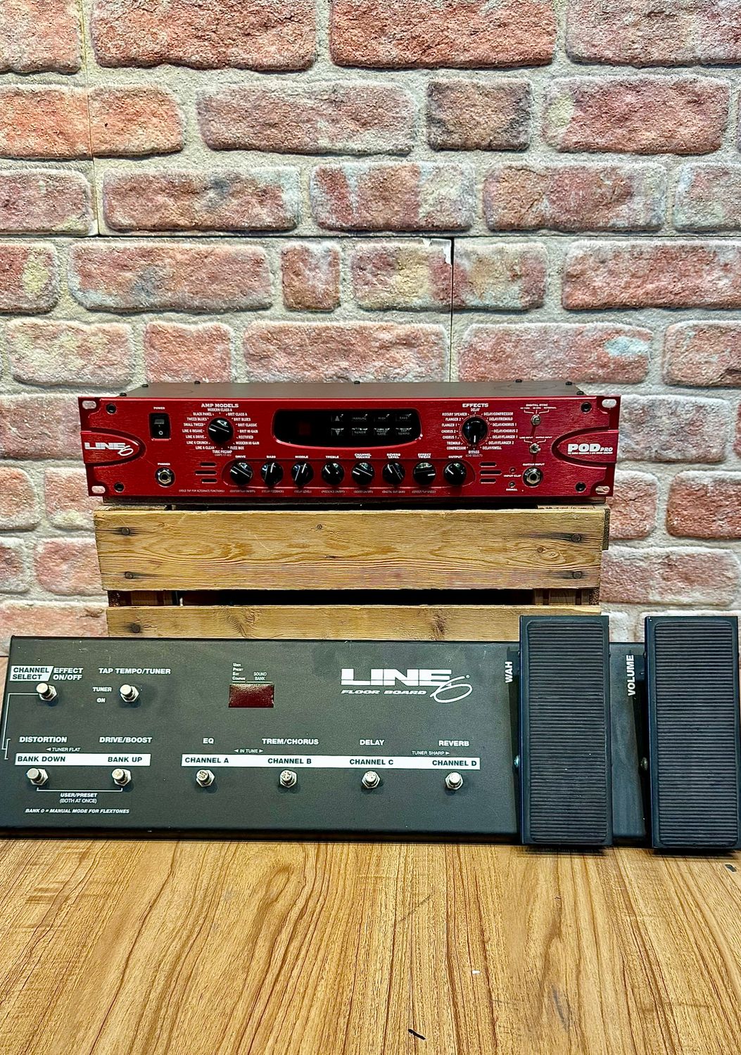 Line 6 - POD Pro &amp; Pedal Board