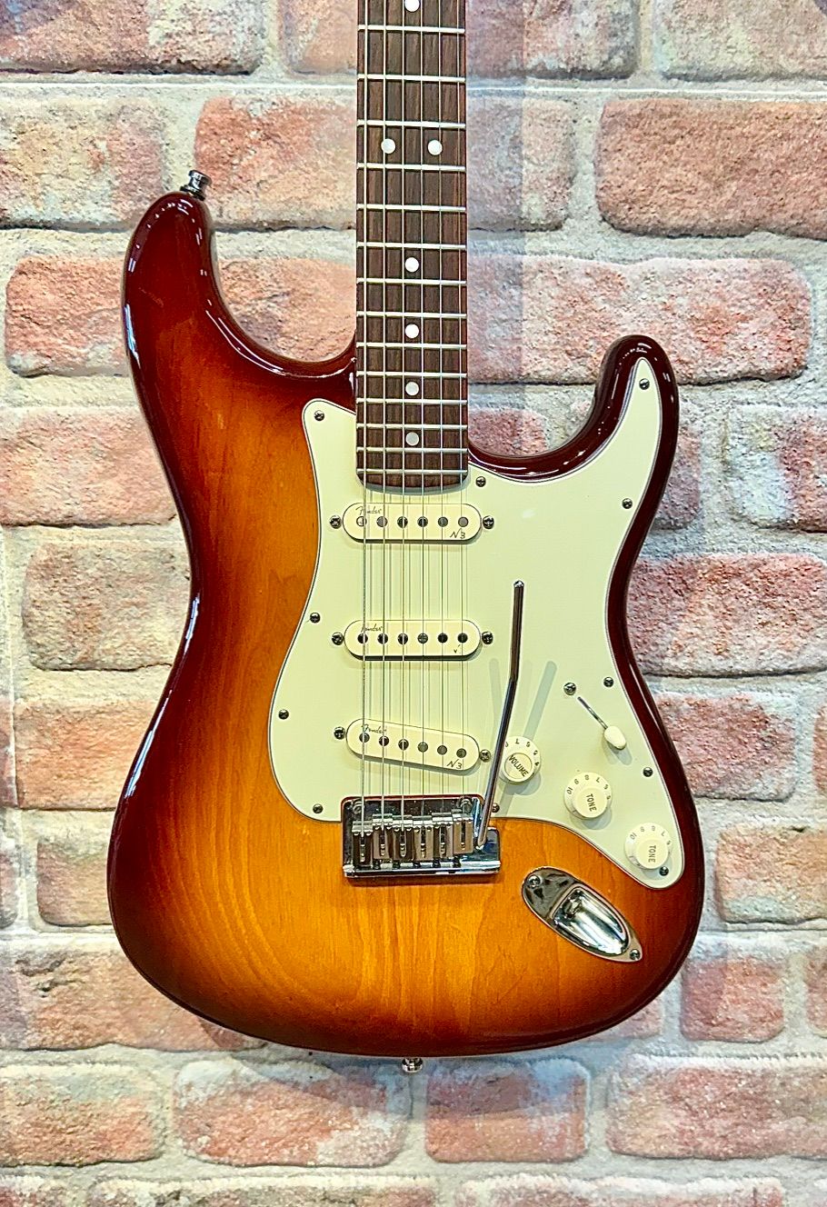 Fender American Deluxe Ash Stratocaster - 2012