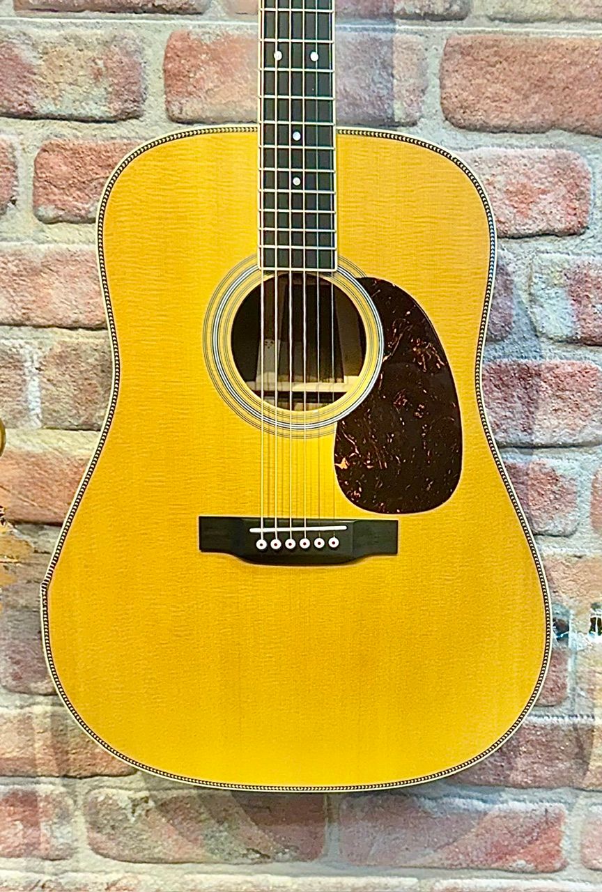 Martin HD-35 - 2023