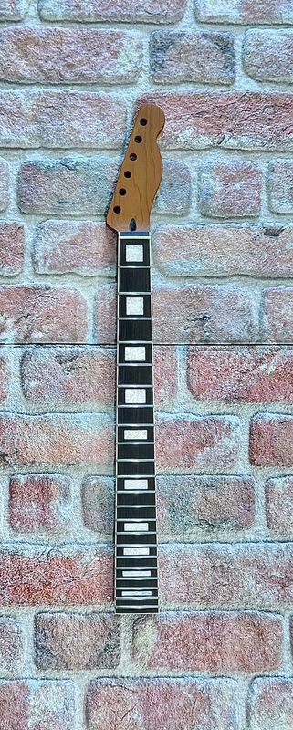 T-Style Neck Roasted Maple