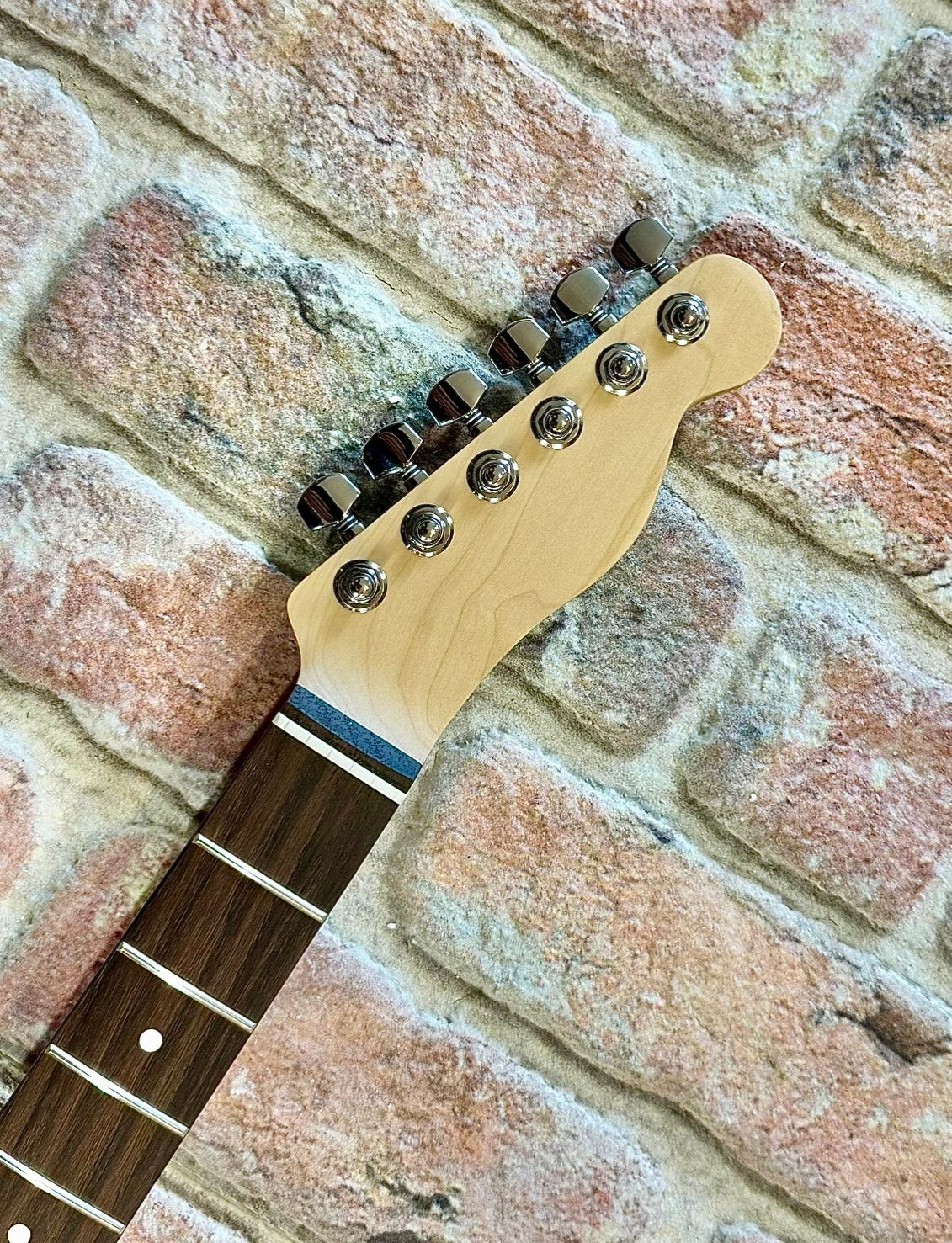 T-Style Neck Loaded