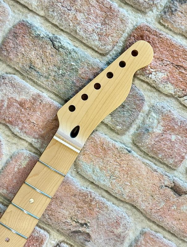 T-Style Neck Maple Satin