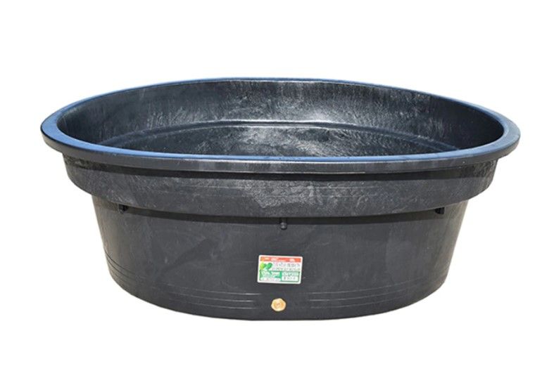 Oval Stock Tank w/ Plug 160 GAL