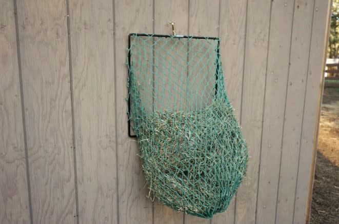 Nag Bags Flip Up Feeder 1.5”