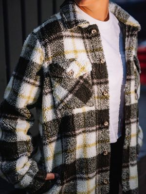 SILENT SHERPA JACKET W22